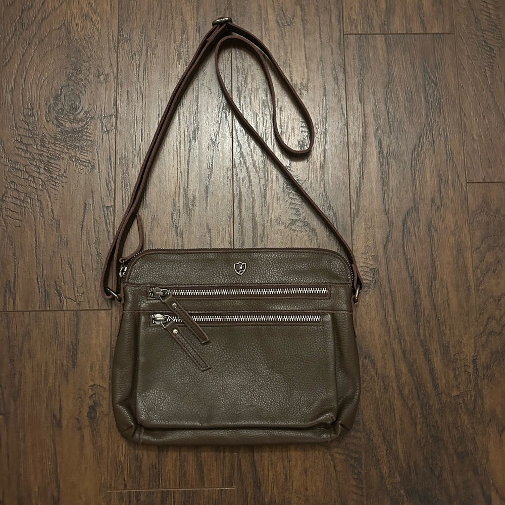 Cochoa Women’s Buttery Soft Brown Leather Crossbody Bag with Silver Hardware